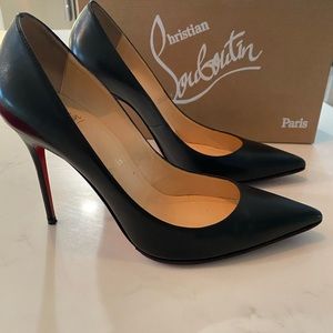 Christian Louboutin Decollete Blk Lth 554 AZ 40